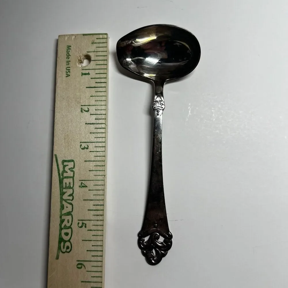 Vintage Norway Silverplate Gravy Ladle Marked 60 Gr NM Pierced Handle 6